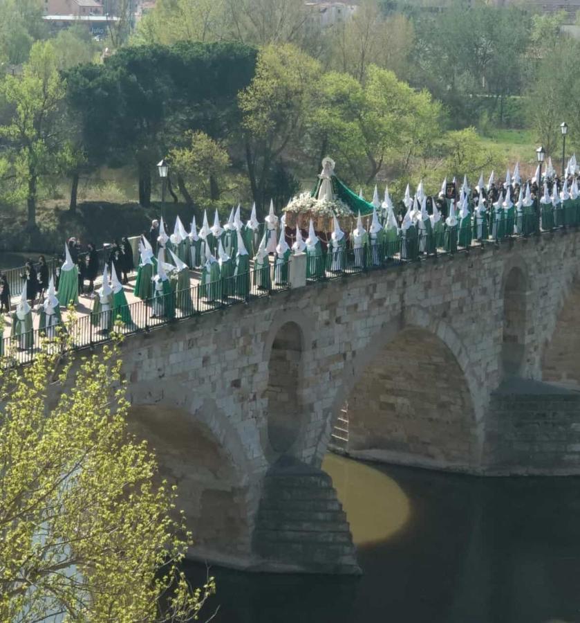 A Los Ojos Del Rio Duero Διαμέρισμα Θαμόρα Εξωτερικό φωτογραφία