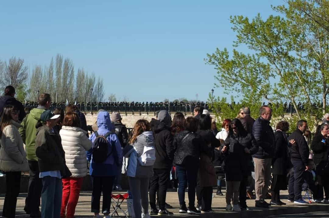 A Los Ojos Del Rio Duero Διαμέρισμα Θαμόρα Εξωτερικό φωτογραφία